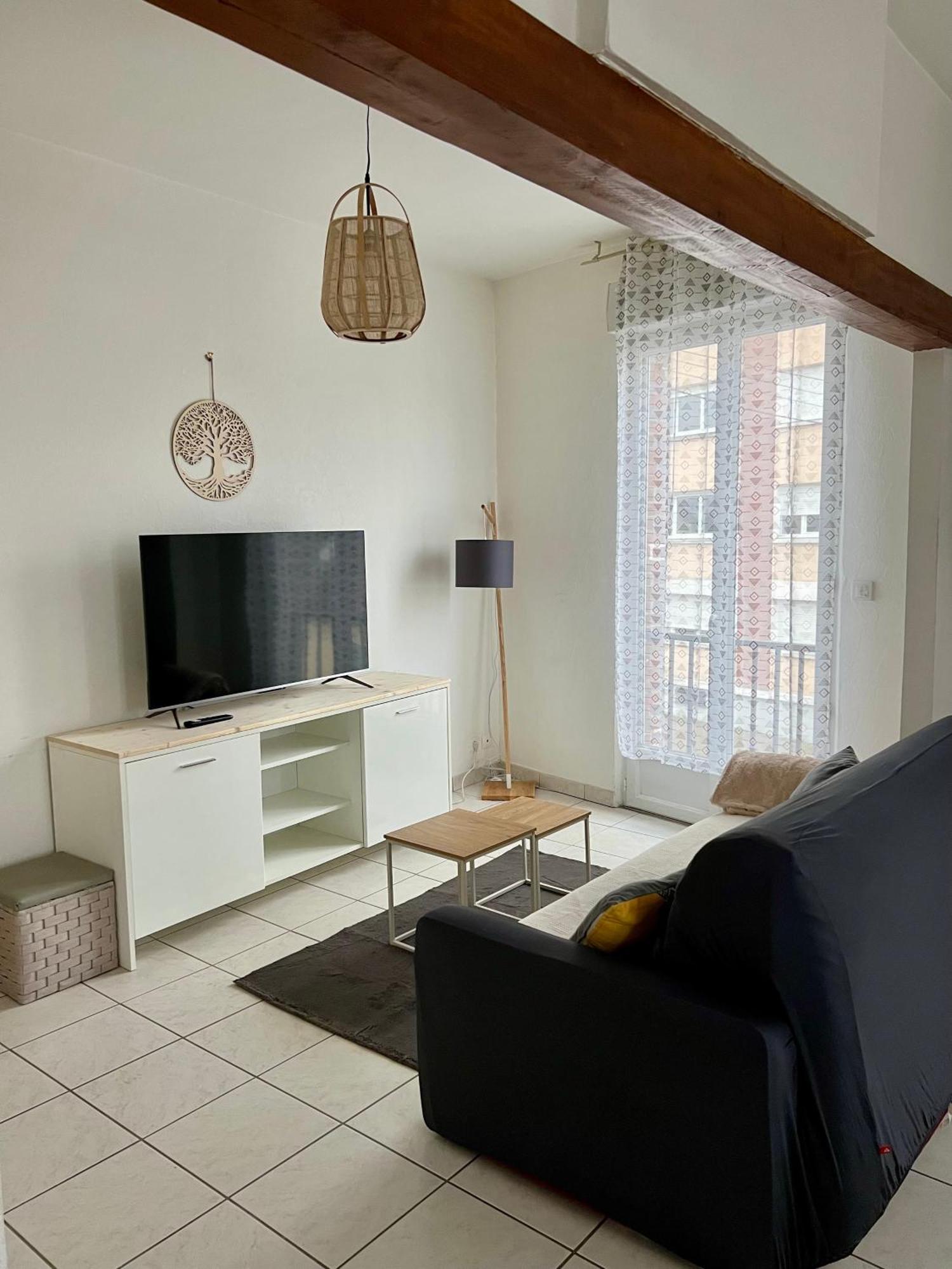 Apartament Good Loc Sens Zewnętrze zdjęcie